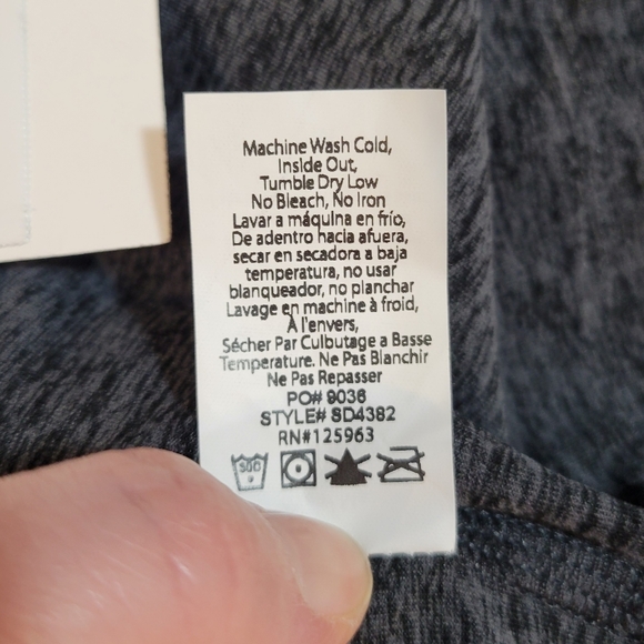 Beyond Yoga Women's M Harlow Space Dye Crop Performance Tank in Black - Picture 7 of 8